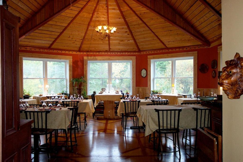 Auberge Restaurant La Mara Saint-Joseph-de-Ham-Sud Extérieur photo